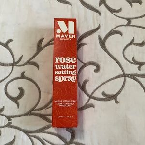 Rose water setting spray